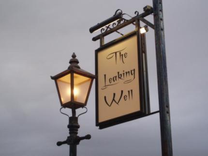 The Leaking Well Bed & Breakfast Dunhampton Ngoại thất bức ảnh
